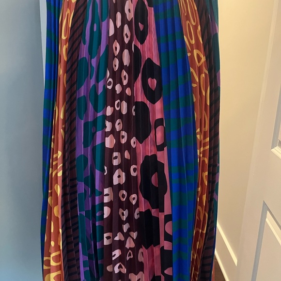 Gorman Pleated Skirt - Picture 2 of 3